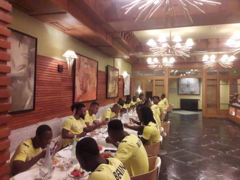 Les écureuils dinent ce lundi soir  au restaurant le chalet de  MichLifen Hôtel