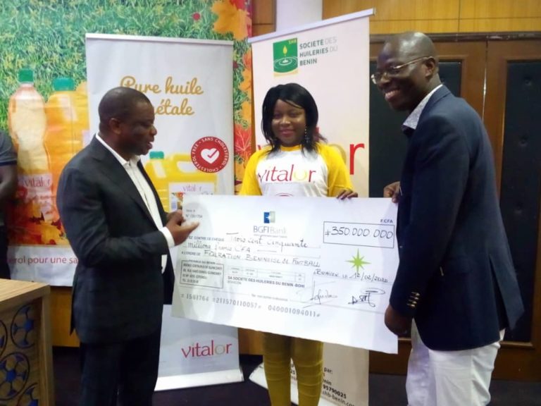 Vitalor Ligues 1 et 2: Remise d’un chèque de 350 millions à la FBF