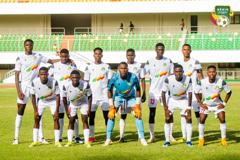 Match amical international U17 : Guépardeaux et Éperviers se neutralisent