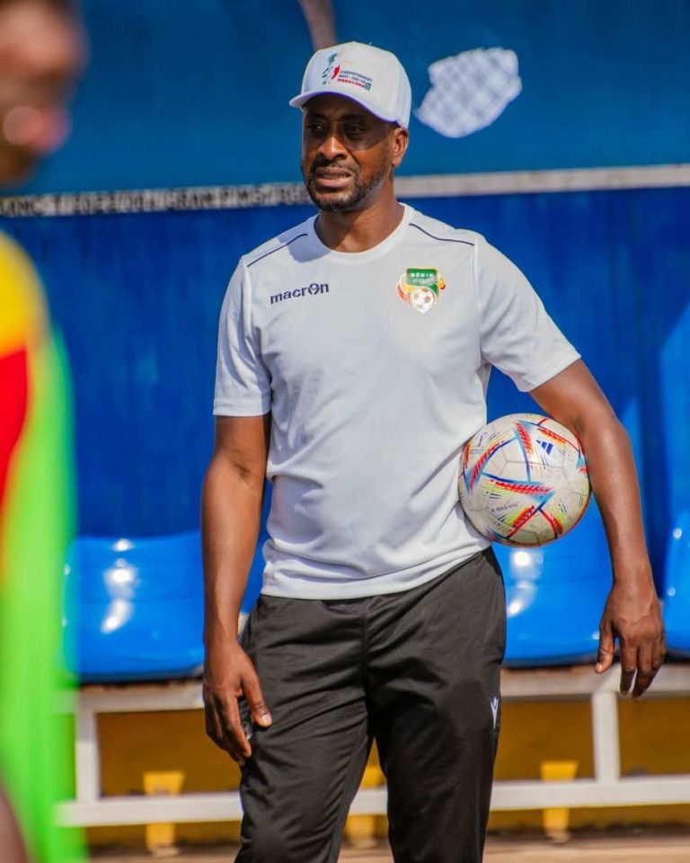 Entretien exclusif avec Raymond Tchaye, sélectionneur national U20 : “Nous n’abandonnons pas, malgré les coups durs. »