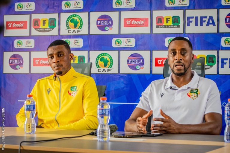 Conférence de presse d’avant match : Raymond Tchaye confiant avant le choc Nigeria – Bénin