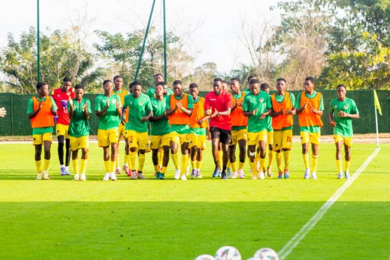 Échos des Guépards U17 : À la veille de leur entrée en compétition, les Guépards U17 gonflés à bloc