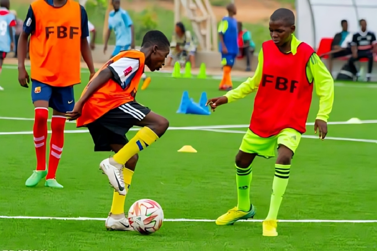 Avis d’Appel d’Offres Ouvert International pour la construction de deux terrains de football dans l’Académie de Football de Missérété